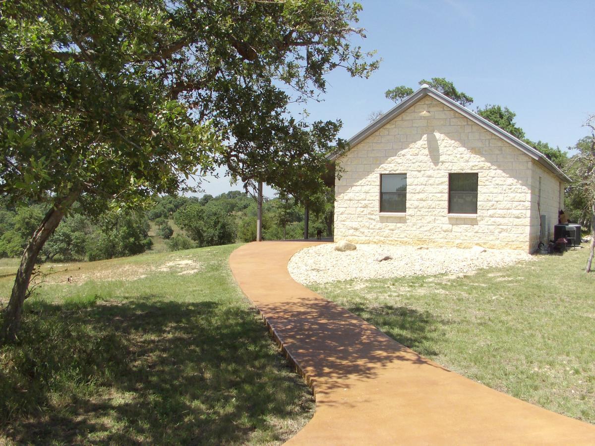 Breezy Hills - Moonlight Fredericksburg